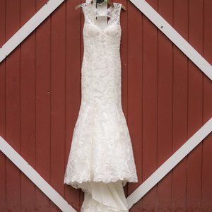 Ivory Wedding Dress | Allure Bridal 9104 Street Size 0-4 Bridal Size 6